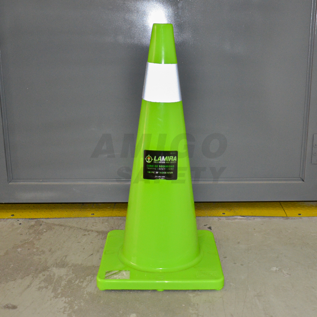 Cono PVC Premium de Seguridad con Reflejante LAMIRA Verde ATC-70VR 70 cm - 2